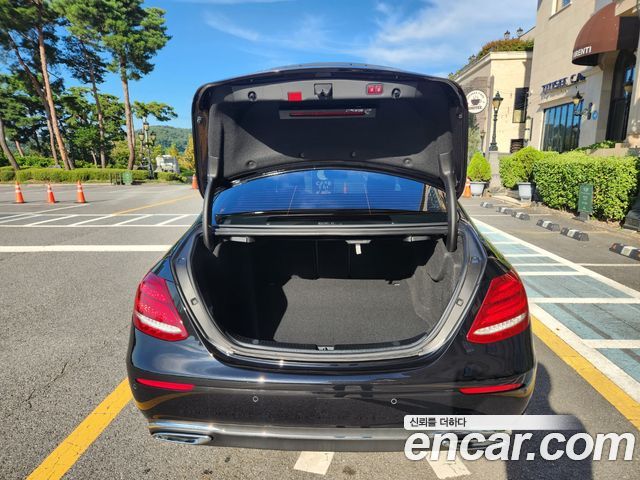 Mercedes-Benz E-Class (W213) E300 Avantgarde 2020 — фото 8