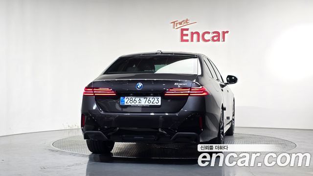 BMW 5 Series (G60) 530e M Sport 2026 — фото 4