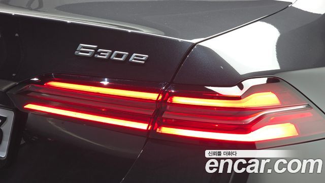 BMW 5 Series (G60) 530e M Sport 2026 — фото 23