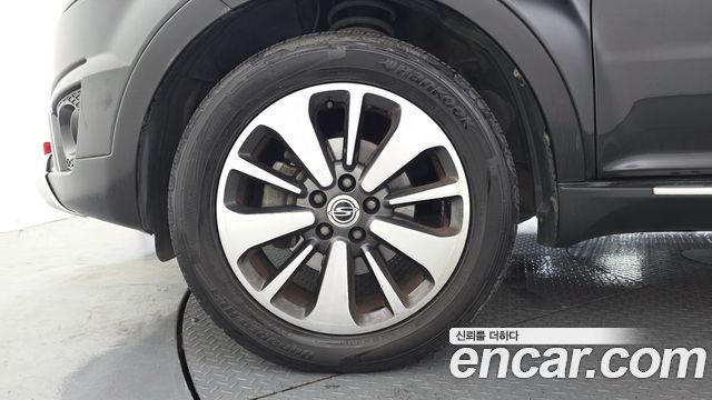 KG Mobility (SsangYong) Korando C 2.0 DX 2WD 2015 — фото 5