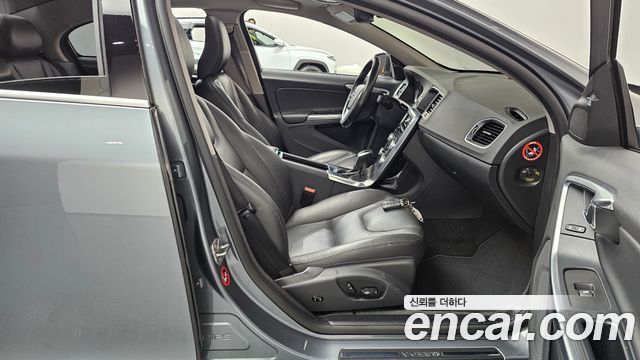 Volvo S60 D3 2nd 2016 — фото 11