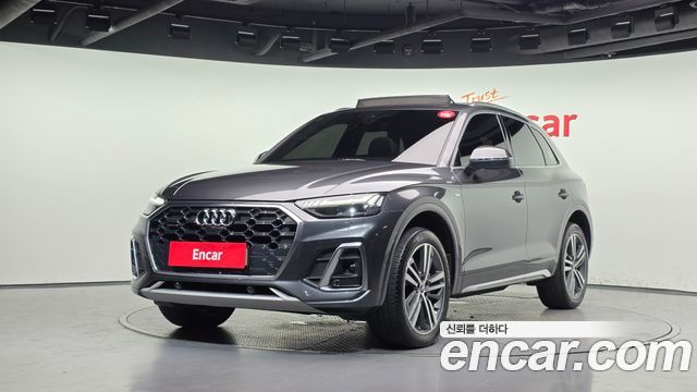 Audi Q5 (FY) 40 TDI Quattro Premium 2022 — фото 1