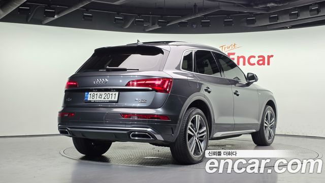Audi Q5 (FY) 40 TDI Quattro Premium 2022 — фото 2