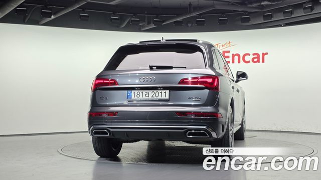 Audi Q5 (FY) 40 TDI Quattro Premium 2022 — фото 4