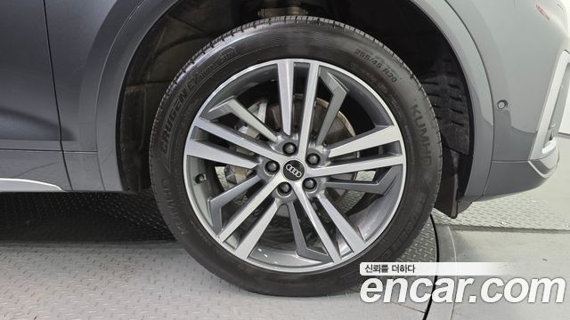 Audi Q5 (FY) 40 TDI Quattro Premium 2022 — фото 21