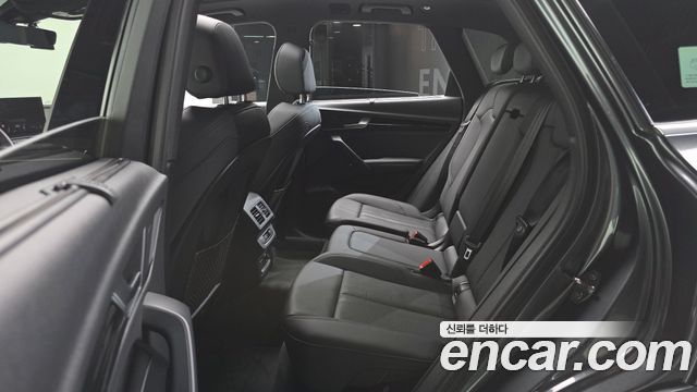 Audi Q5 (FY) 40 TDI Quattro Premium 2022 — фото 26