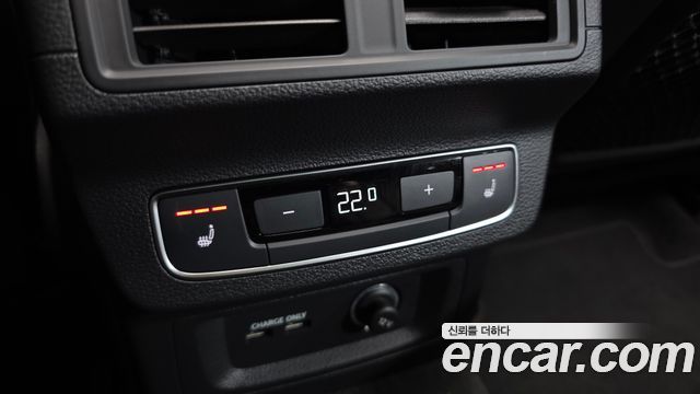Audi Q5 (FY) 40 TDI Quattro Premium 2022 — фото 29