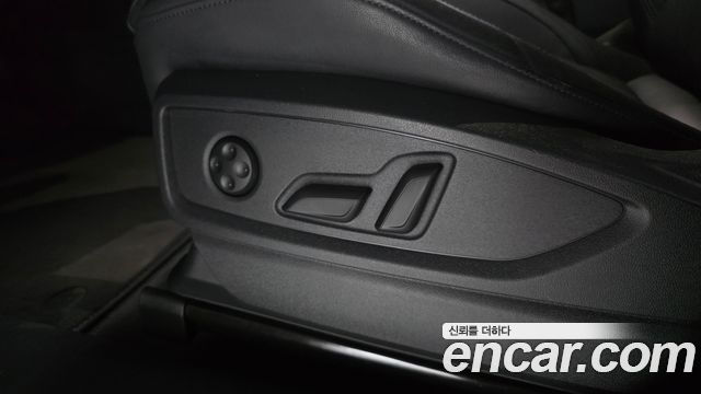 Audi Q5 (FY) 40 TDI Quattro Premium 2022 — фото 33