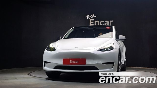 Tesla Model Y RWD 2024 — фото 3