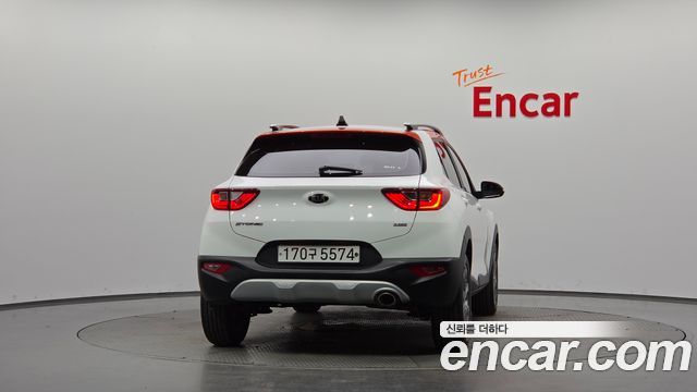 Kia Stonic 1.0 Turbo Trendy 2019 — фото 4