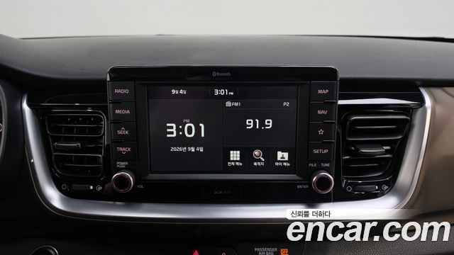 Kia Stonic 1.0 Turbo Trendy 2019 — фото 14