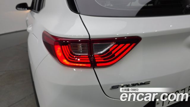 Kia Stonic 1.0 Turbo Trendy 2019 — фото 23