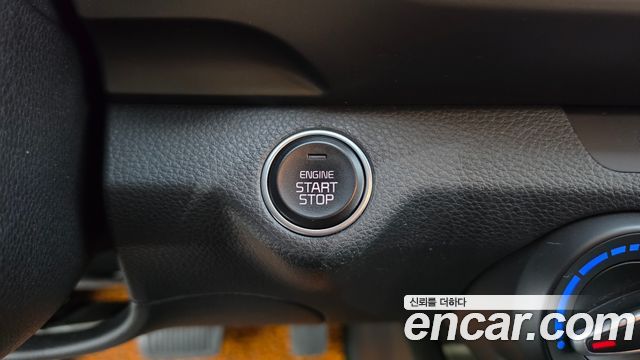 Kia Stonic 1.0 Turbo Trendy 2019 — фото 30