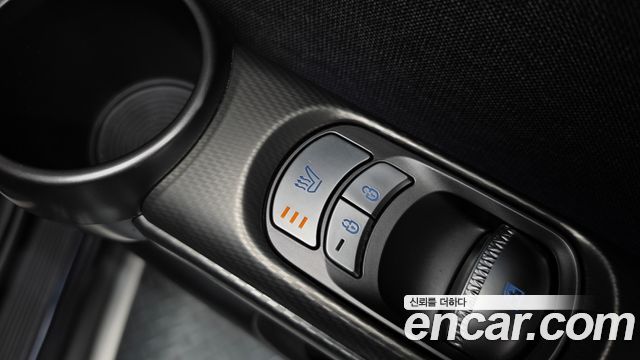 Genesis GV60 Standard 2022 — фото 28