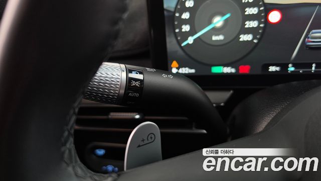 Genesis GV60 Standard 2022 — фото 29