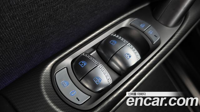 Genesis GV60 Standard 2022 — фото 35