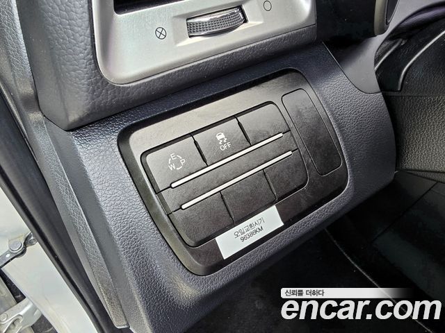 KG Mobility (SsangYong) Tivoli Diesel VX 2WD 2016 — фото 17
