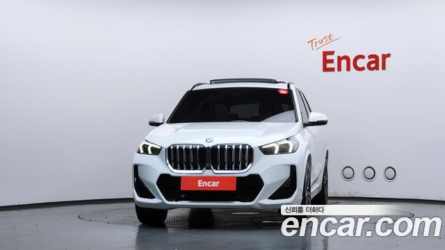 BMW X1 (U11) xDrive 20i M Sport 2024 — фото 3