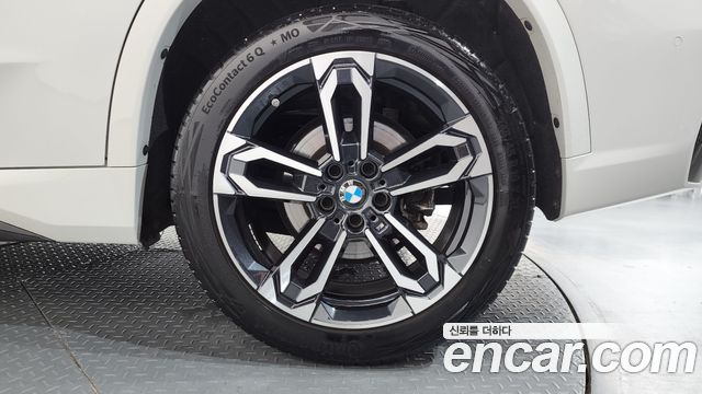 BMW X1 (U11) xDrive 20i M Sport 2024 — фото 21
