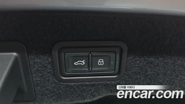 Audi A8 (D5) 50 TDI Quattro Premium 2023 — фото 16