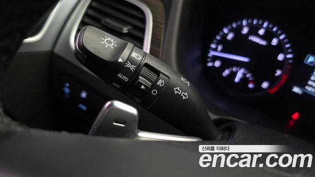 Genesis G80 3.3 GDI AWD Luxury 2018 — фото 18