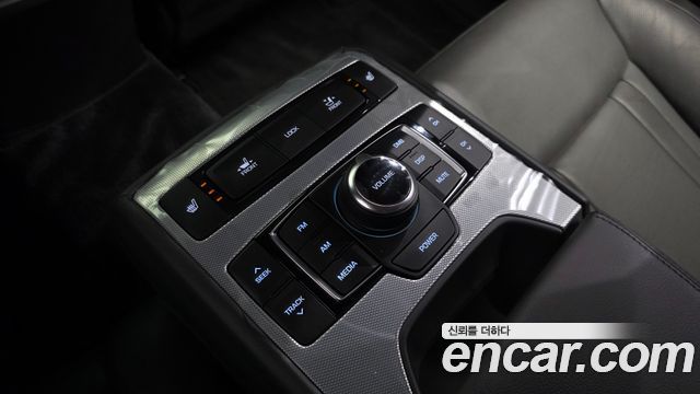 Genesis G80 3.3 GDI AWD Luxury 2018 — фото 20