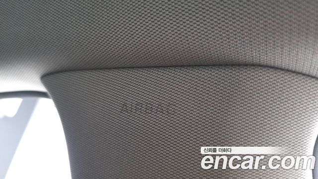 Genesis G80 3.3 GDI AWD Luxury 2018 — фото 31