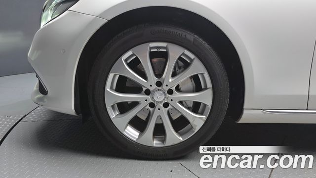 Mercedes-Benz E-Class (W213) E220d Exclusive 2017 — фото 5