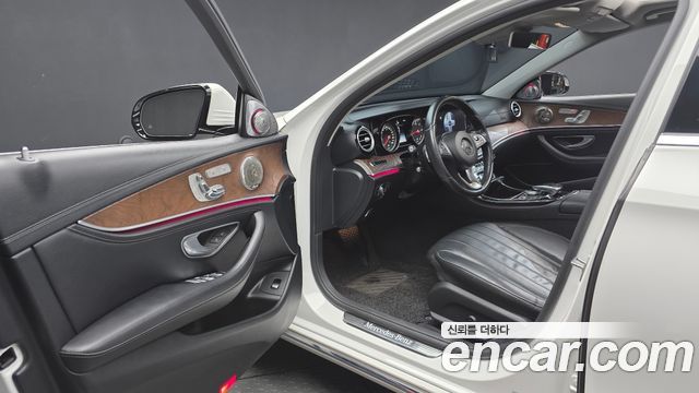 Mercedes-Benz E-Class (W213) E220d Exclusive 2017 — фото 10
