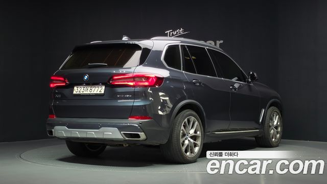 BMW X5 (G05) xDrive 45e xLine 2021 — фото 2