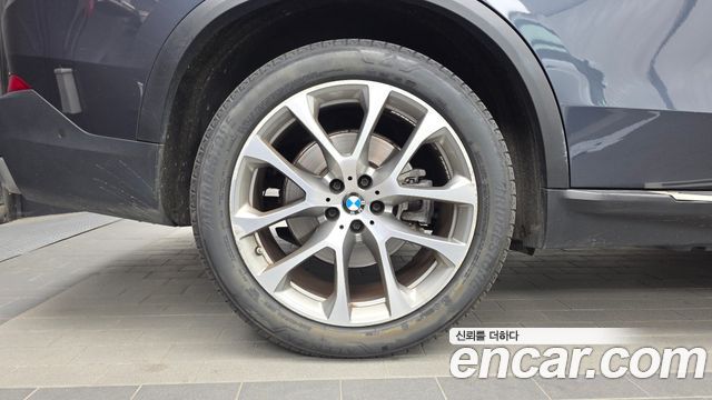 BMW X5 (G05) xDrive 45e xLine 2021 — фото 5