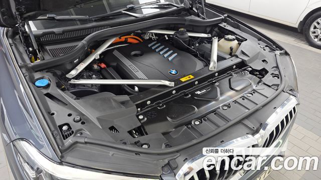 BMW X5 (G05) xDrive 45e xLine 2021 — фото 6