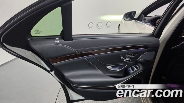 Mercedes-Benz S-Class (W222) S560L 4MATIC 2019 — фото 25