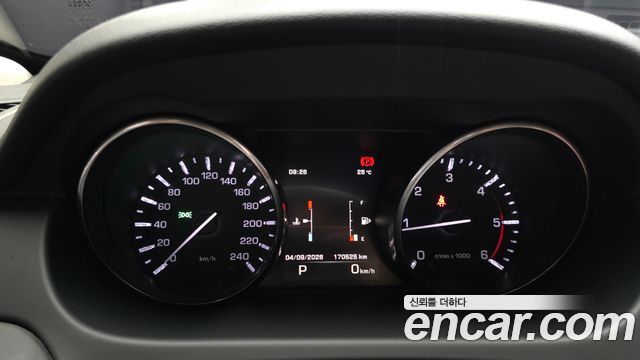 Land Rover Discovery Sport 2.0 TD4 HSE Luxury 2016 — фото 8