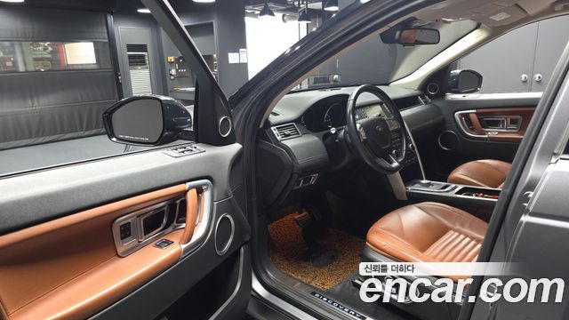 Land Rover Discovery Sport 2.0 TD4 HSE Luxury 2016 — фото 10