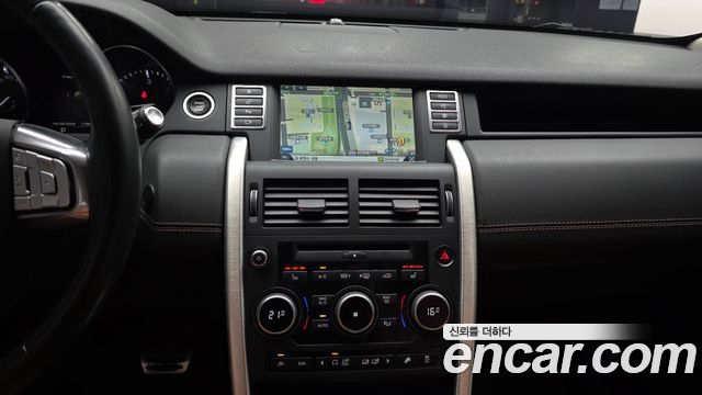 Land Rover Discovery Sport 2.0 TD4 HSE Luxury 2016 — фото 14