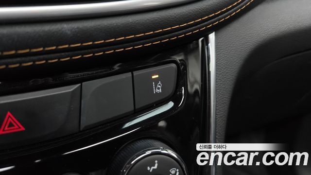 Chevrolet Trax 1.4 Red Line Premier 2021 — фото 12