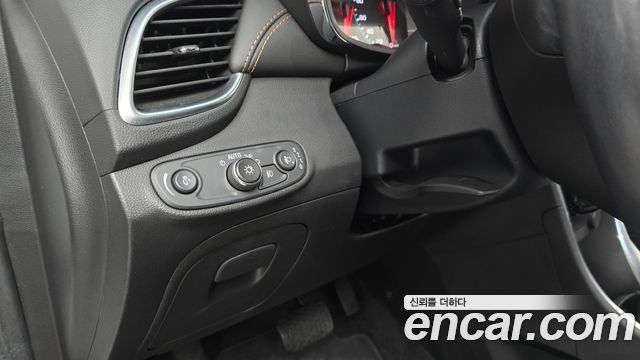 Chevrolet Trax 1.4 Red Line Premier 2021 — фото 18