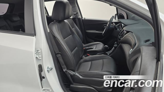 Chevrolet Trax 1.4 Red Line Premier 2021 — фото 26