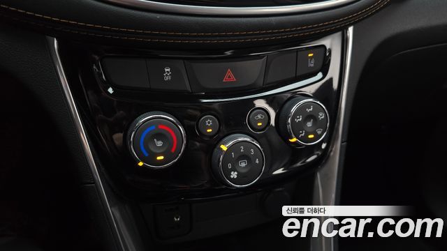 Chevrolet Trax 1.4 Red Line Premier 2021 — фото 33