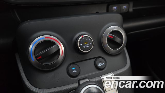 Hyundai Casper Smart 2023 — фото 27