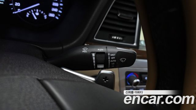 Genesis G80 3.3 GDI AWD Premium Luxury 2017 — фото 18