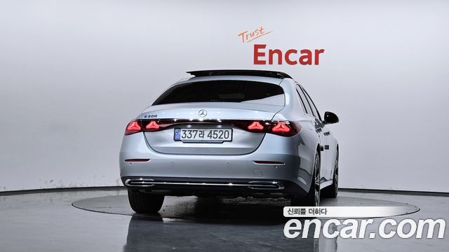 Mercedes-Benz E-Class (W214) E200 Avantgarde 2024 — фото 4