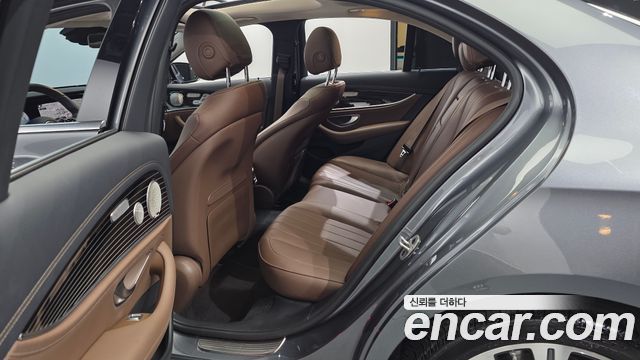 Mercedes-Benz E-Class (W213) E450 4MATIC Exclusive 2021 — фото 11
