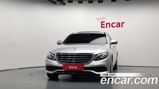 Mercedes-Benz E-Class (W213) E220d 4MATIC Exclusive 2017 — фото 3