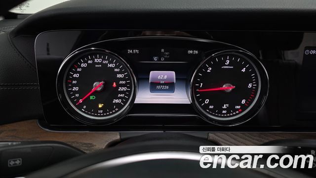 Mercedes-Benz E-Class (W213) E220d 4MATIC Exclusive 2017 — фото 8