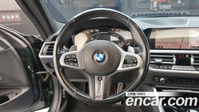 BMW 4 Series (G22) M440i xDrive Online Exclusive Coupe 2022 — фото 17