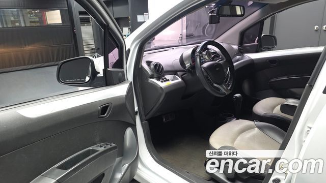 Chevrolet Spark LPG LT Standard 2012 — фото 10