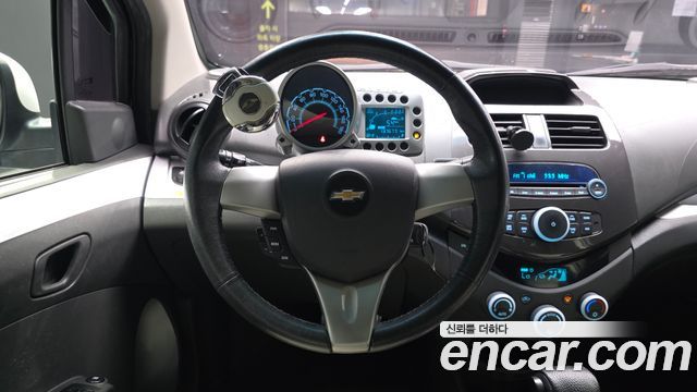 Chevrolet Spark LPG LT Standard 2012 — фото 13