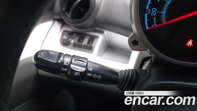 Chevrolet Spark LPG LT Standard 2012 — фото 18
